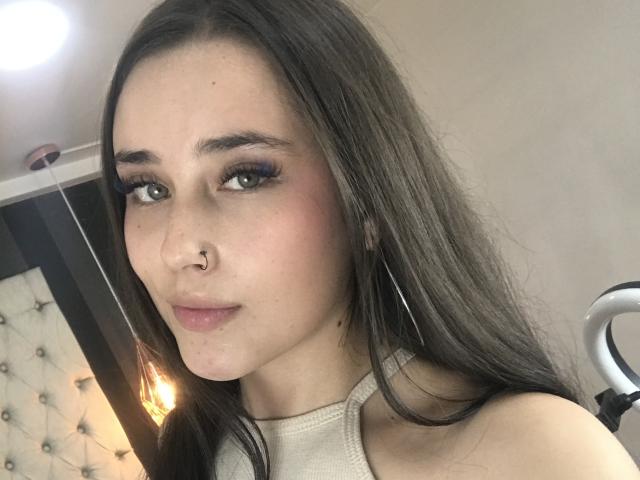 TiffanySilvye - ライブポルノ&amp;セックスカム - 24603065