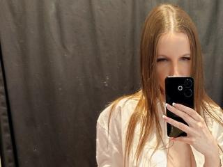 GentleKittiPlayMe - Live porn &amp; sex cam - 24608377