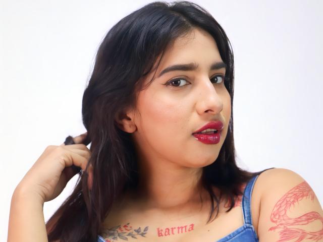 SofiTattoo - Élő pornó és szexkamera - 24612953