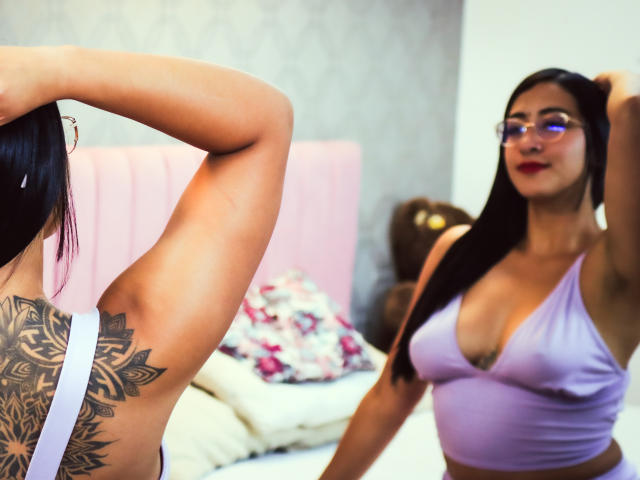 ZaraBeicker - Élő pornó és szexkamera - 24613801