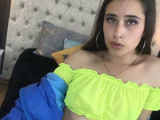 TiffanySilvye - Live porn &amp; sex cam - 24620069