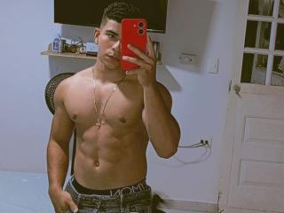 HarrinsonHairy - Live porn &amp; sex cam - 24623681