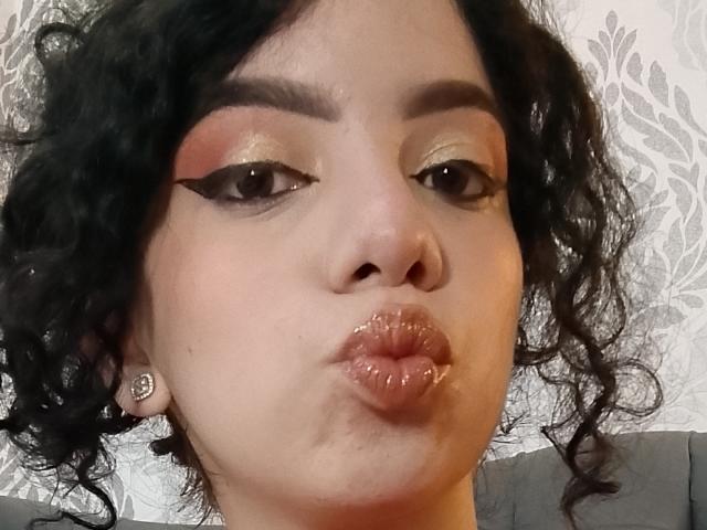 EmmaCowperr - Live porn &amp; sex cam - 24624045