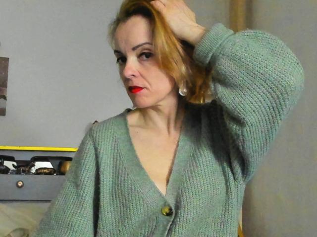 KateRouge - ライブポルノ&amp;セックスカム - 24624409