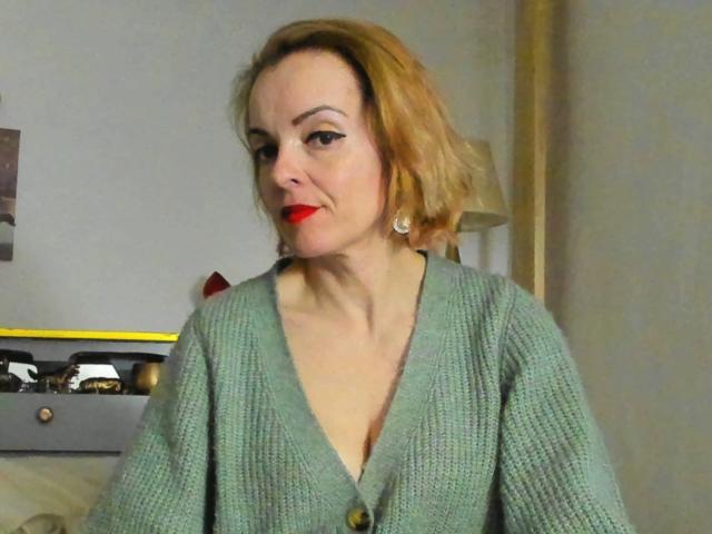 KateRouge - Live porn &amp; sex cam - 24624425