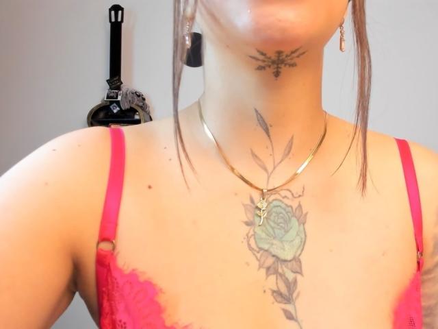 KayleeM - Live sex cam - 24627693