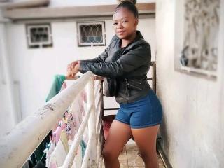 CuteBlackOne - Live sexe cam - 24629349