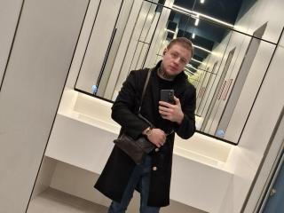 DennisSunshine - Live porn &amp; sex cam - 24630381