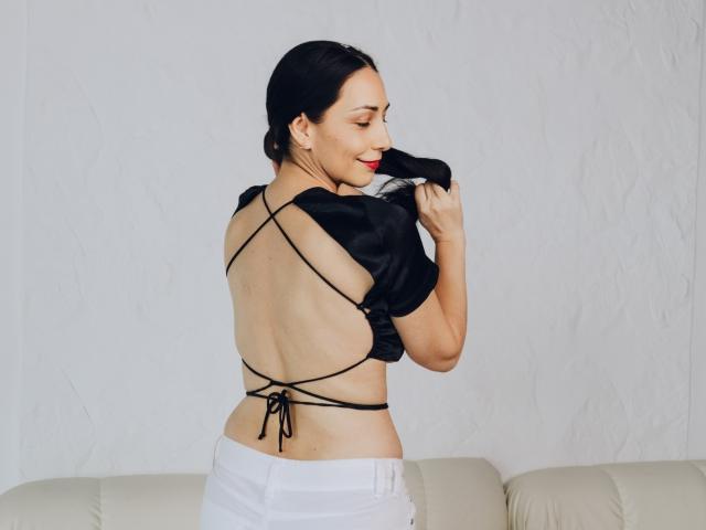 LiluGrants - ライブポルノ&amp;セックスカム - 24630537