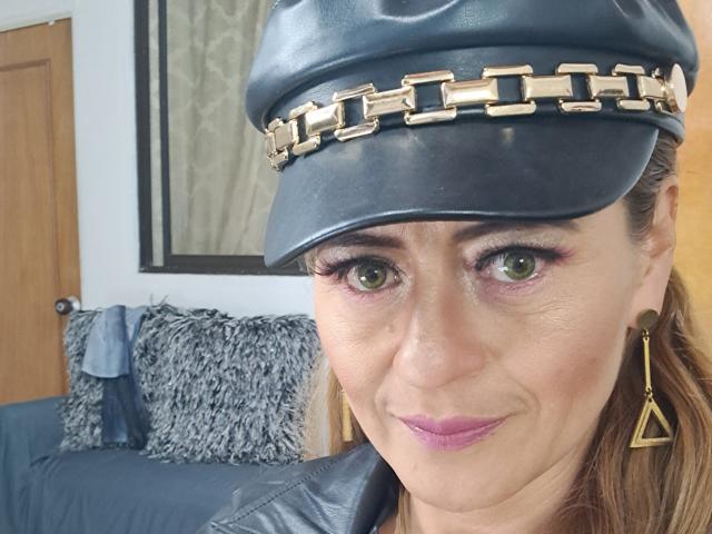 Maghenta - Live sex cam - 24631169