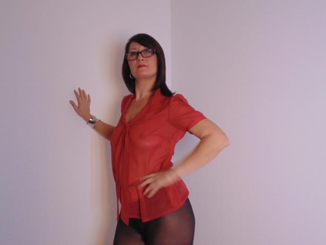 LisaDesire - Live sex cam - 2463905