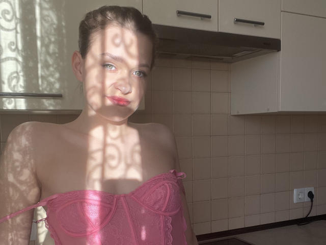 LinaShy - Live porn &amp; sex cam - 24639537