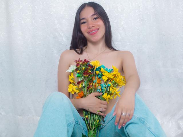 SophiaStorm - Live sex cam - 24642317
