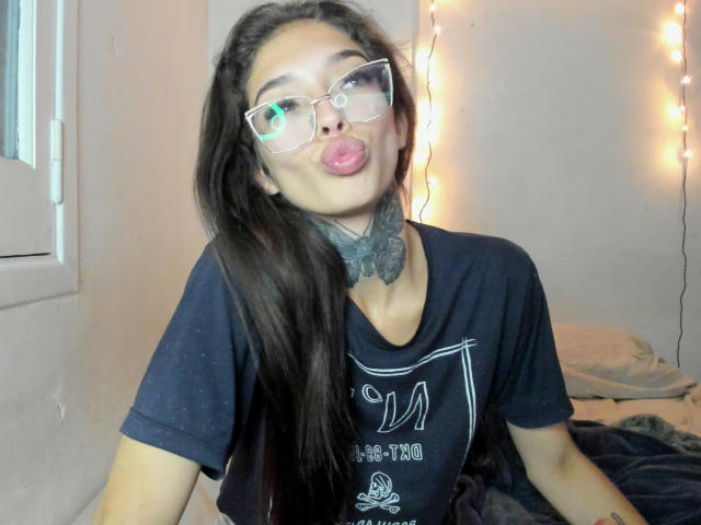 KatieSantana - сексуальная веб-камера в реальном времени - 24643089