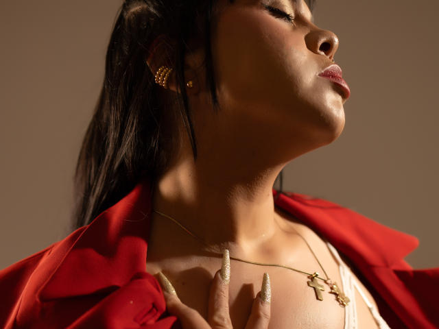 NicollMoreau - Live porn &amp; sex cam - 24643125