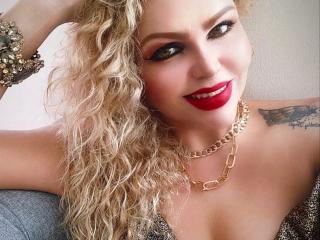 AnnaRichie - Live porn &amp; sex cam - 24643677