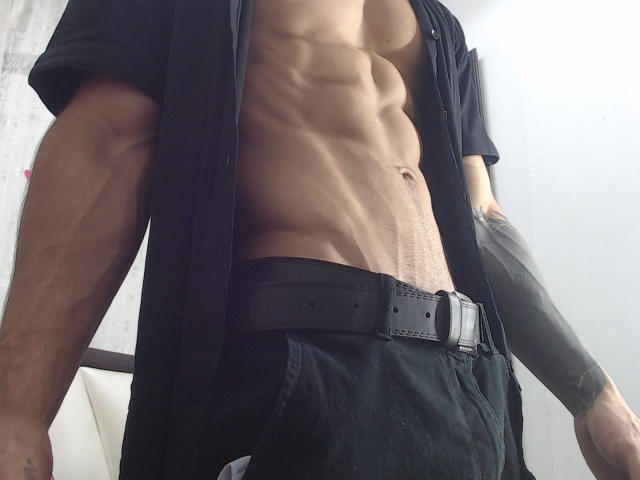 AlexBernal - Live porn &amp; sex cam - 24649837