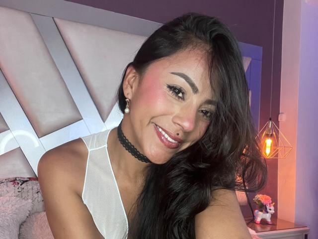 Amberv - Live sex cam - 24649885