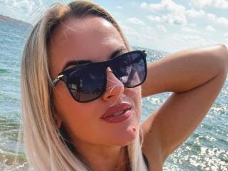 KiraCandy - Live porn &amp; sex cam - 24652837