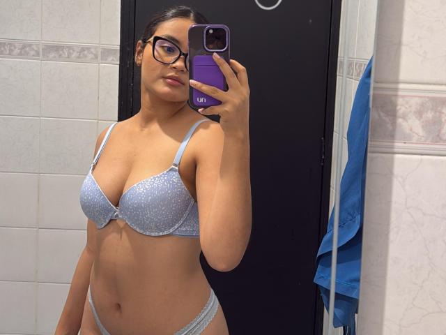 MiiaPalmer - Live porn &amp; sex cam - 24653281