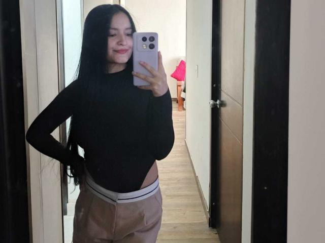 GabyOlsen - Live Sex Cam - 24653637