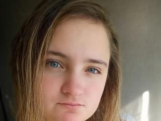 KristiRenny - Live Sex Cam - 24655653