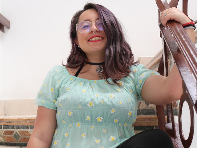 CinthiaWein - Live sex cam - 24655737