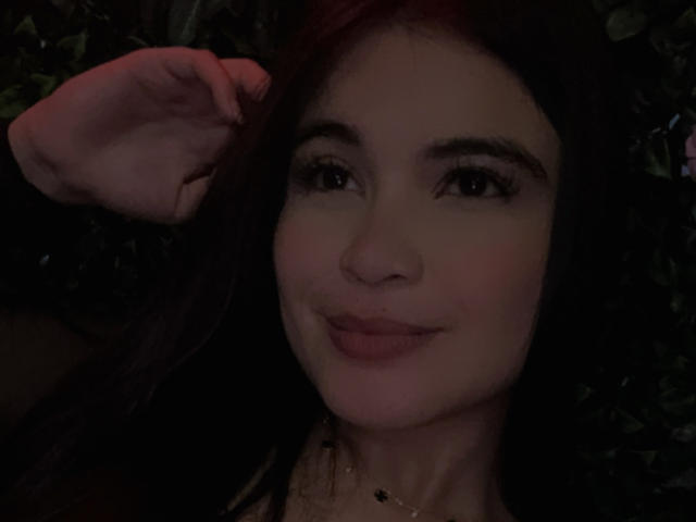 CamilaSofiia - Élő pornó és szexkamera - 24657097