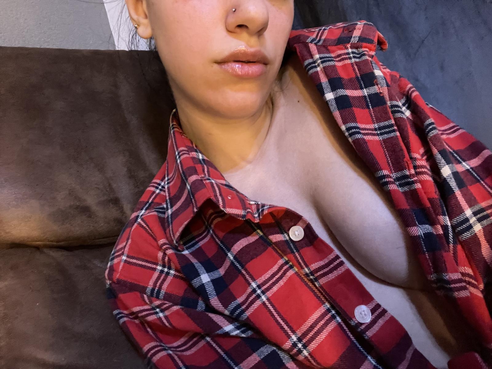 PusiPussy69 - Live porn &amp; sex cam - 24657109