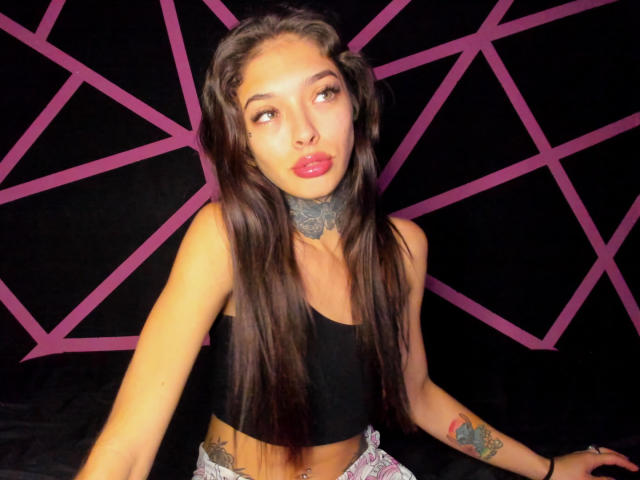 KatieSantana - сексуальная веб-камера в реальном времени - 24661333