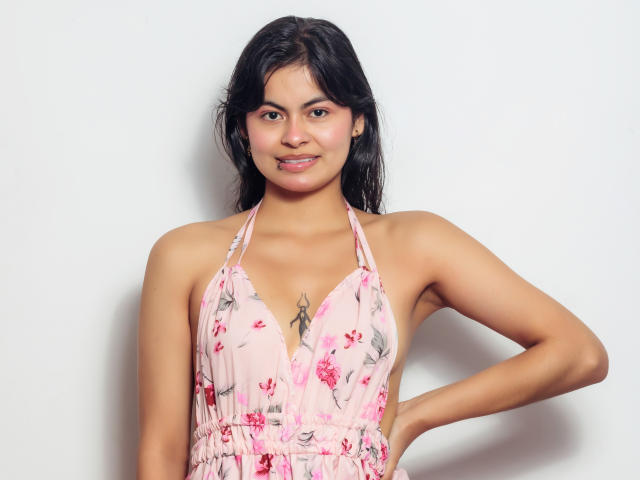 CrystallThonpsom - Live porn &amp; sex cam - 24662233