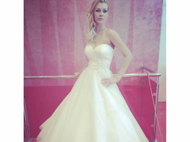 AliceLaGold - Live porn &amp; sex cam - 24663769