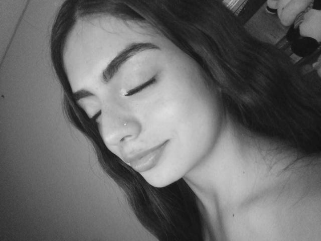 EmaRosee - Élő pornó és szexkamera - 24664073