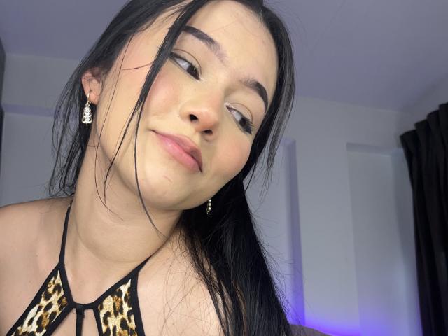 DeisyWest - Live Sex Cam - 24666101