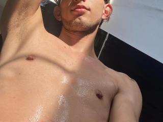 DennyHotX - Live porn &amp; sex cam - 24667317