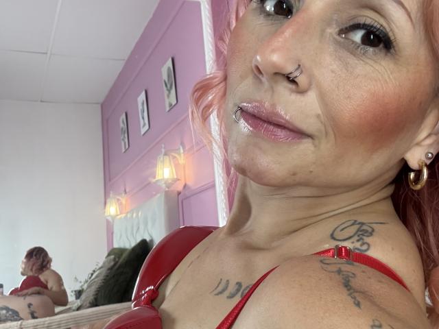 GiselleDunn - Live porn &amp; sex cam - 24667785