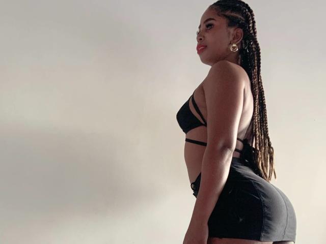 LiaLuz - Live porn &amp; sex cam - 24670065