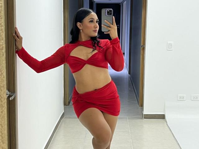 SofiaJames - Live porn &amp; sex cam - 24670929