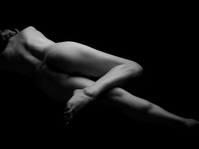AfroditaRgenis - Live porn &amp; sex cam - 24675437