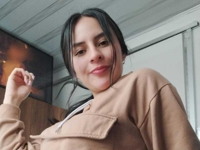 HayleeWaner - Live porn &amp; sex cam - 24677057