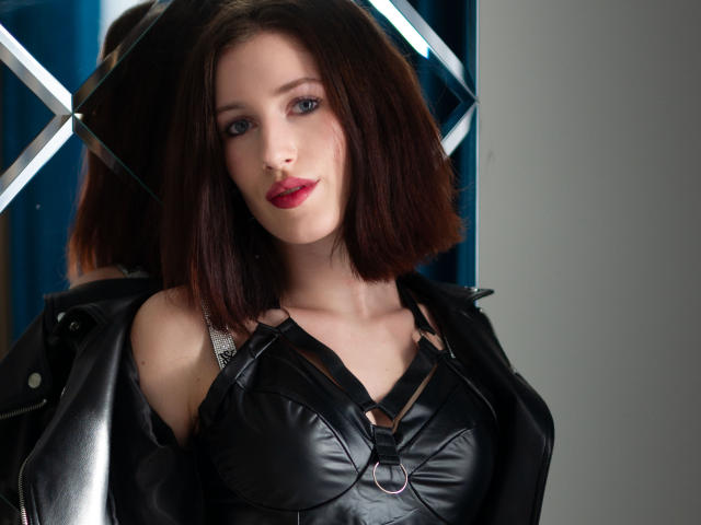 AlissaFlowers - Sexe cam en vivo - 24679617