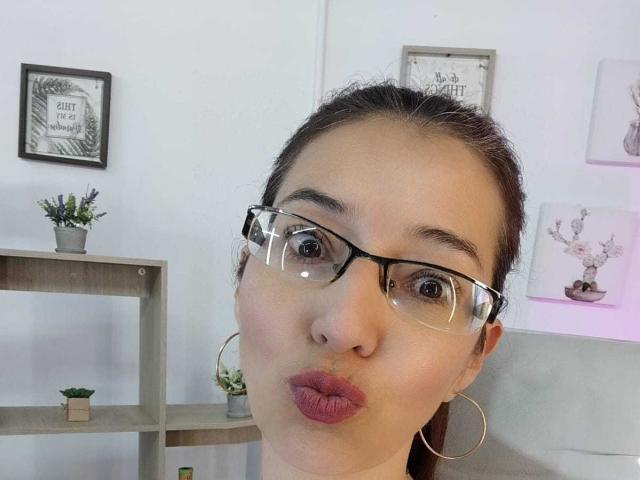 AntonnellaS - Live porn &amp; sex cam - 24681097