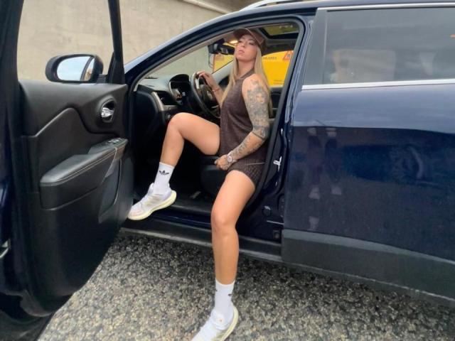 AlinaSmiith - Live porn &amp; sex cam - 24692085