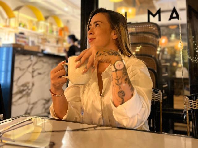 AlinaSmiith - Sexe cam en vivo - 24692185