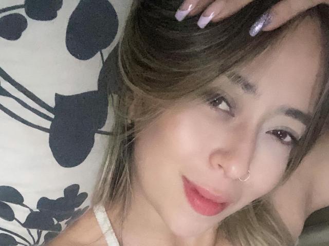 AlinaSmiith - Live porn &amp; sex cam - 24692445