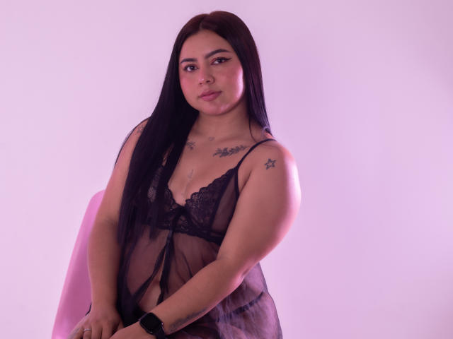 IvannaSmith69 - сексуальная веб-камера в реальном времени - 24697941