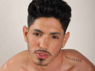 FabrizzioHot - Live porn &amp; sex cam - 24700125