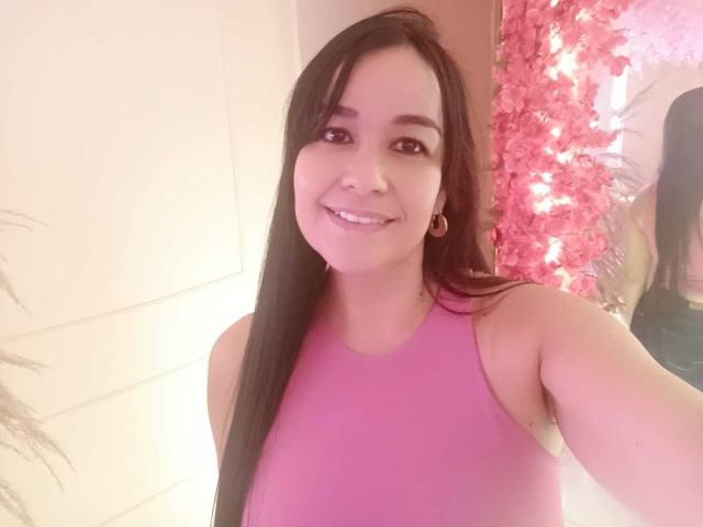 TamaraFoxy - ライブポルノ&amp;セックスカム - 24701385