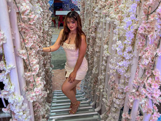 LeylakWith - сексуальная веб-камера в реальном времени - 24702169