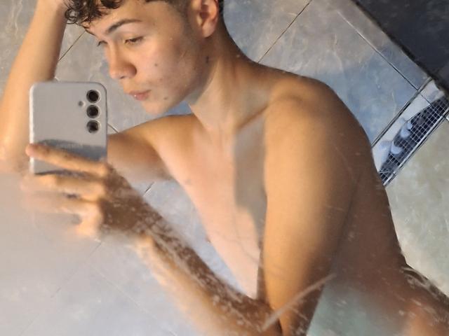 Crushnier - Live porn &amp; sex cam - 24705209